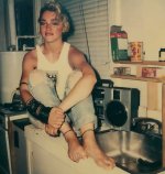 madonnas-polaroid-pics-from-1982-v0-krxzha8z9ymf1.jpg