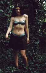 lorde-elle-oconnor-v0-2eayyit3jynf1.png