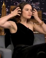daisy-ridley-v0-oxcaprcohfqf1.jpg