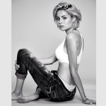 Nina-Nesbitt-Feet-1928717.jpg