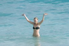 rare-lost-kirsteb-dunst-1-v0-z5j9ocbmnavf1.jpg