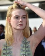 elle-fanning-v0-60usus2myavf1.jpg