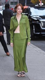 emma-stone-v0-vwecvgt8crwf1.jpg