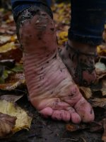 Leafy's Earthing Photography.jpg