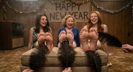 Hailuo_Image_ALL FEET MUST HAVE 5 TOES  foc_463432232303419399.jpg