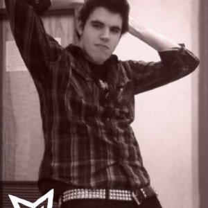 Me/Justin Carl/Six Foot Four/182lbs/Black Hair/Deep Brown Eyes/Size 13/ I'm the shit :]