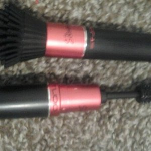 Vibrating Make Up Brush and Mascara Wand