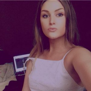 duckface wanna be model