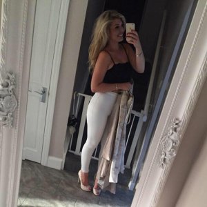 Gotta love a full body mirror