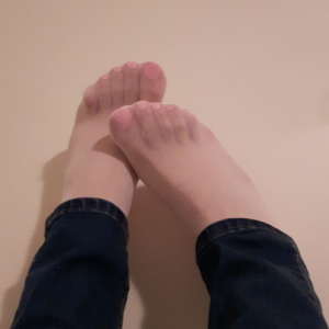 Pink toes