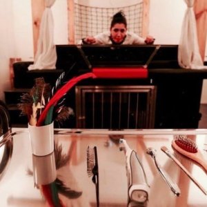 If you want to get inside my head, laying out your tickle tools just like this is a good way to do it.