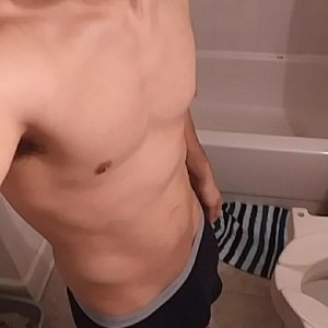 15817867283391996841401