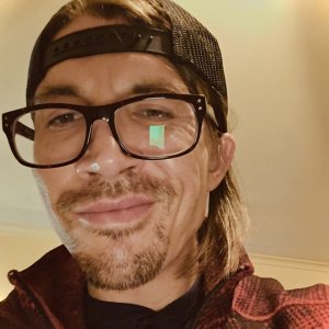 7E1F4B04 6962 4EF7 B70E 5109901E7500