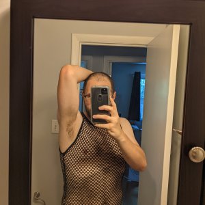 Mirror selfie with face hidden, so you know I'm serious about this internet thing. :P