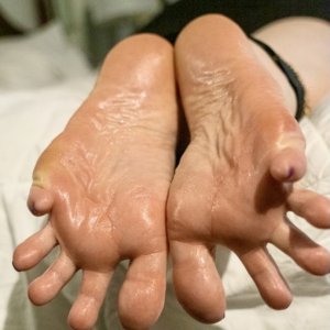 Oiled, bound soles.