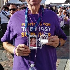 ALZHEIMER'S WALK IN BOCA RATON, FL IN NOVEMBER 2019, IN MEMORY OF MY MOM WHO PASSED AWAY 1 MONTH EARLIER FROM ALZHEIMER'S! SHE WAS LIKE A REAL LIFE ED