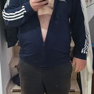 Tom 2022-02_Sporty1.jpg