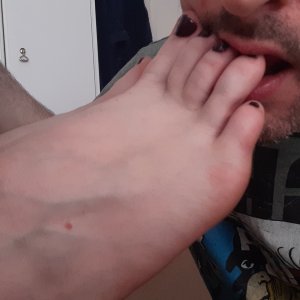 tickle nibbles.jpg
