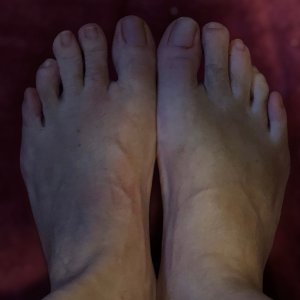 Toes