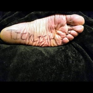 Big wide sensitive soles vs pen