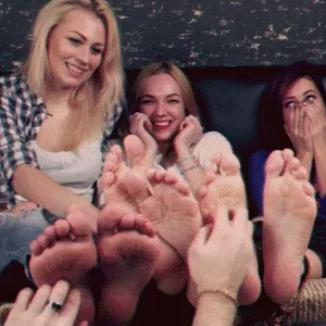 Get those sexy feet!!!