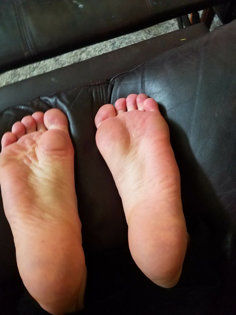 20170510 161235 by extremelyticklishguy db8t4tn