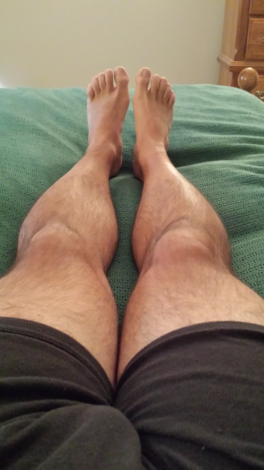 A legs and feet selfie