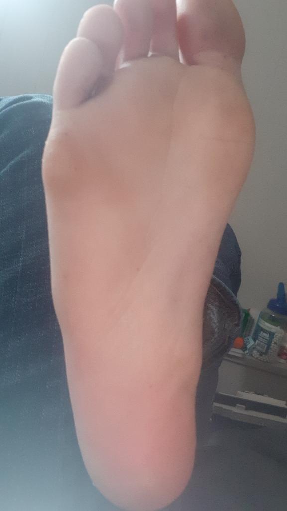 another bare sole pic