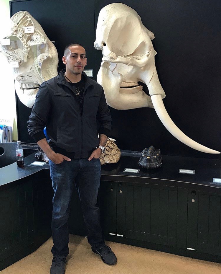 D8A9E9AF B00B 48AC 9D34 E322BA10AE0D