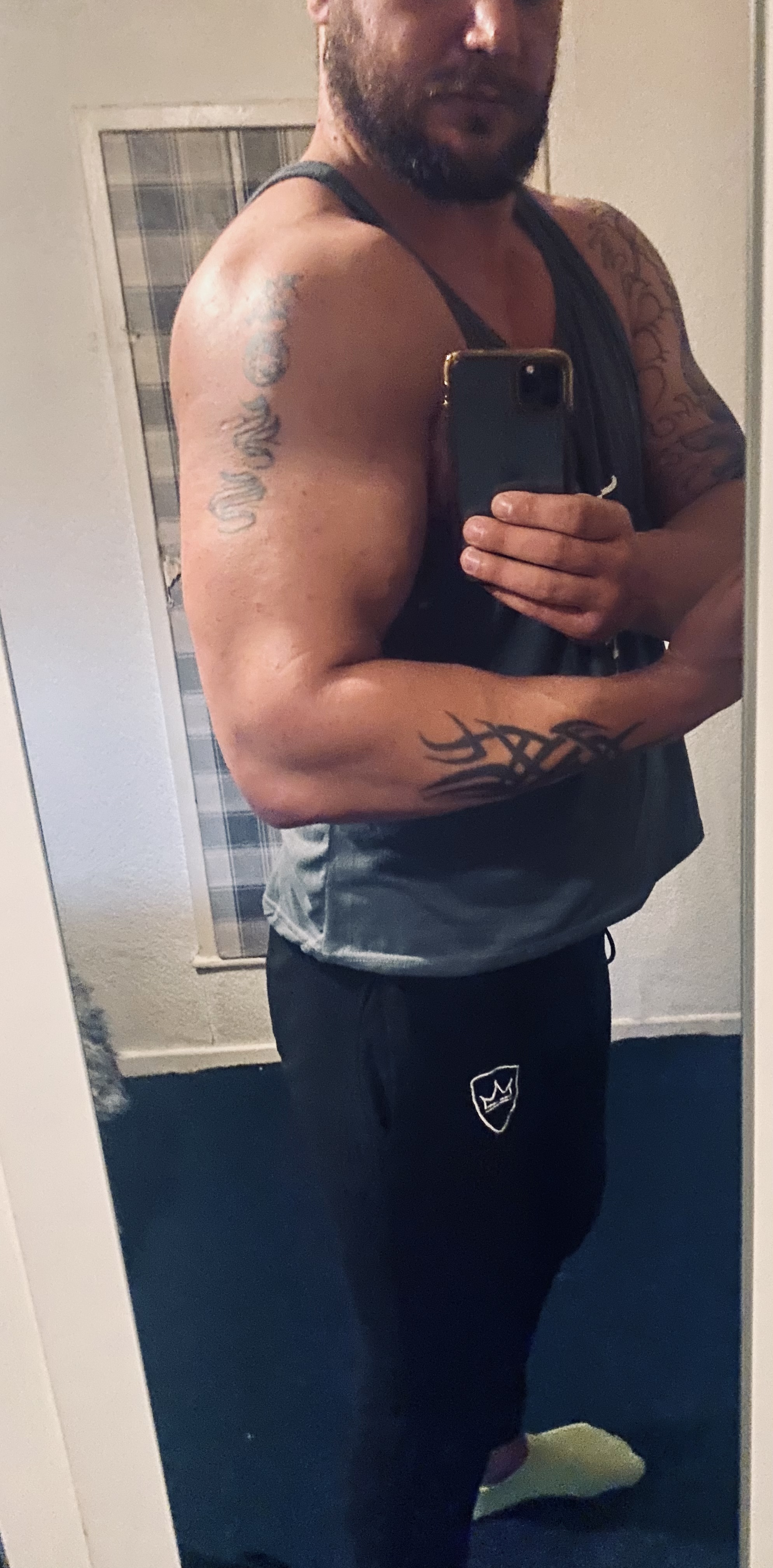 FEA99DFB 2FF2 46F9 8FAA 04F741A9E2DD