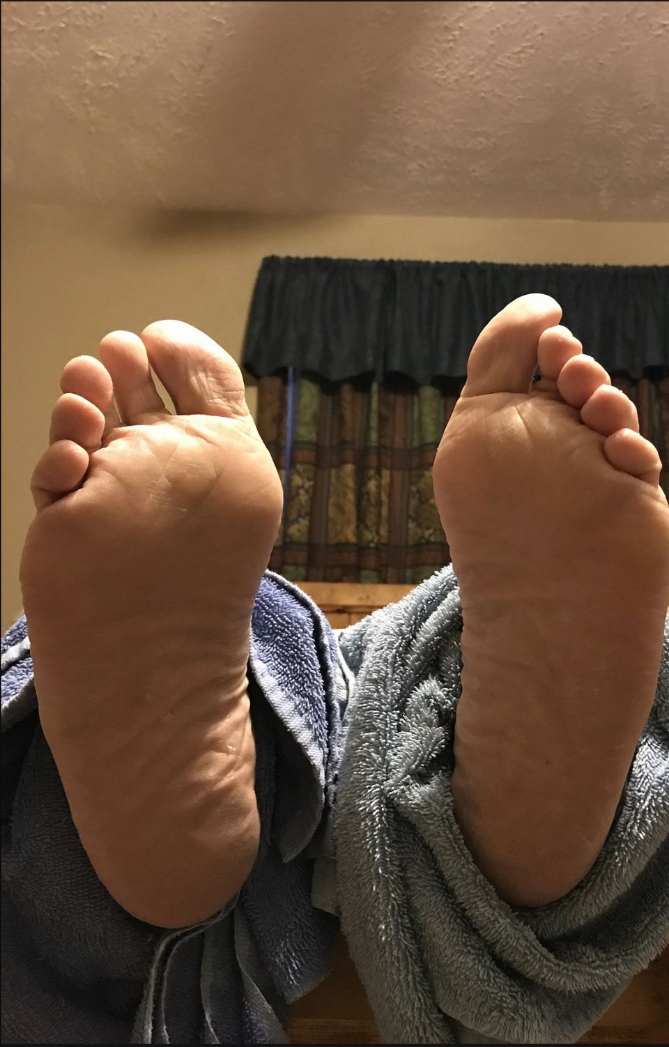 Feet4.jpg