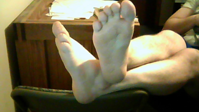 Feets.