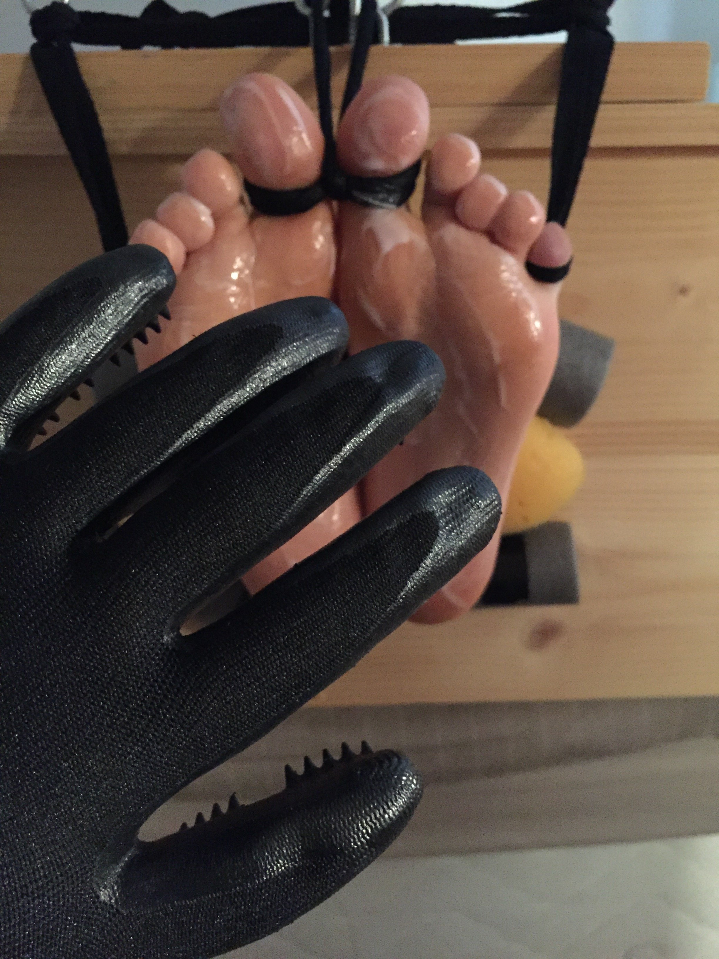 glove tickle.JPG