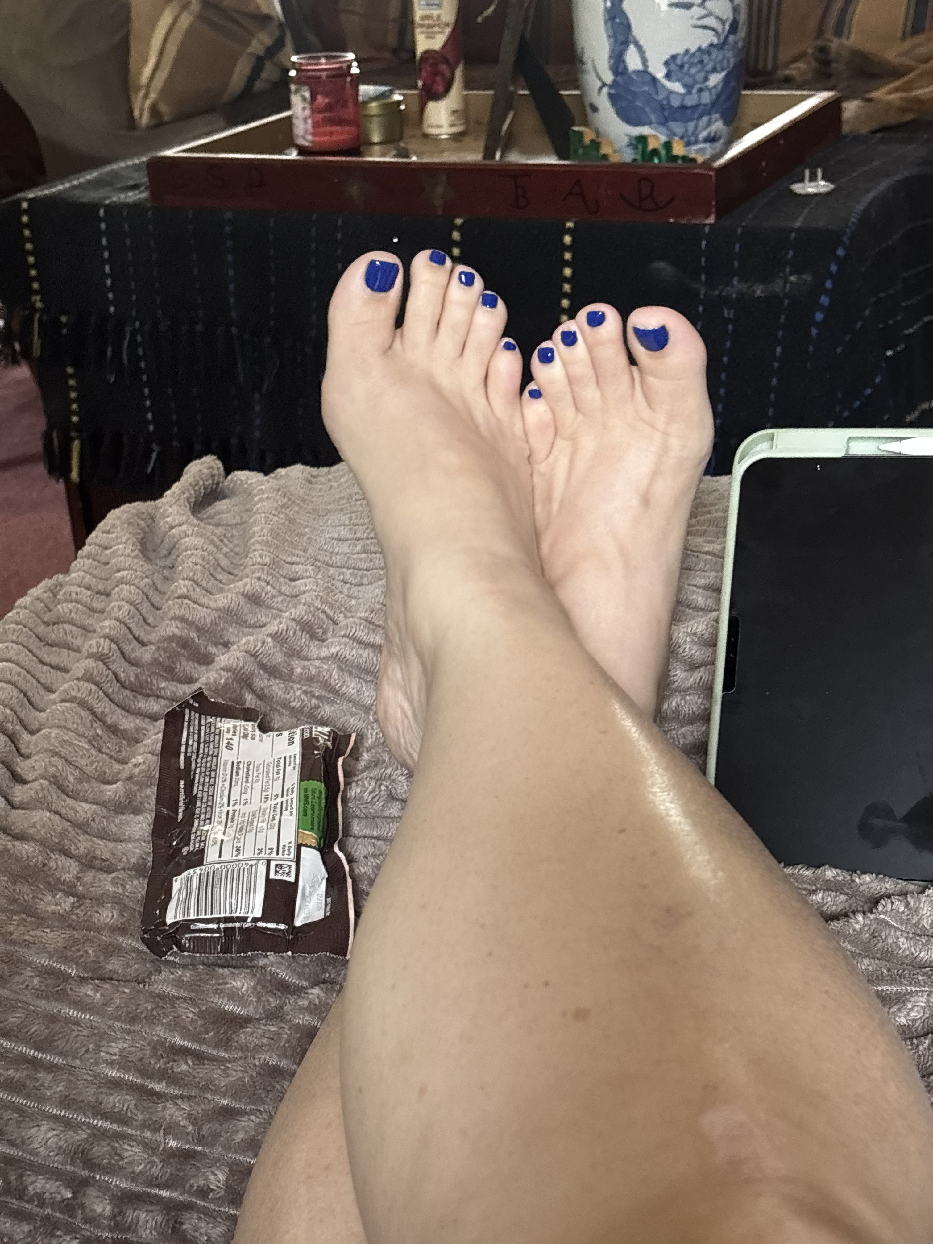 kayefeet883.jpeg