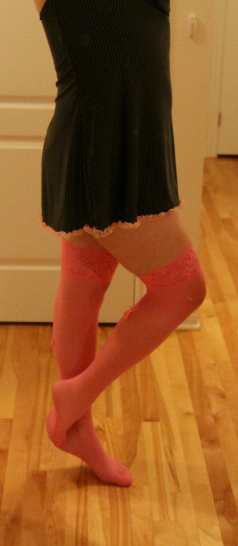 Pink thigh highs with pretty little bows :D