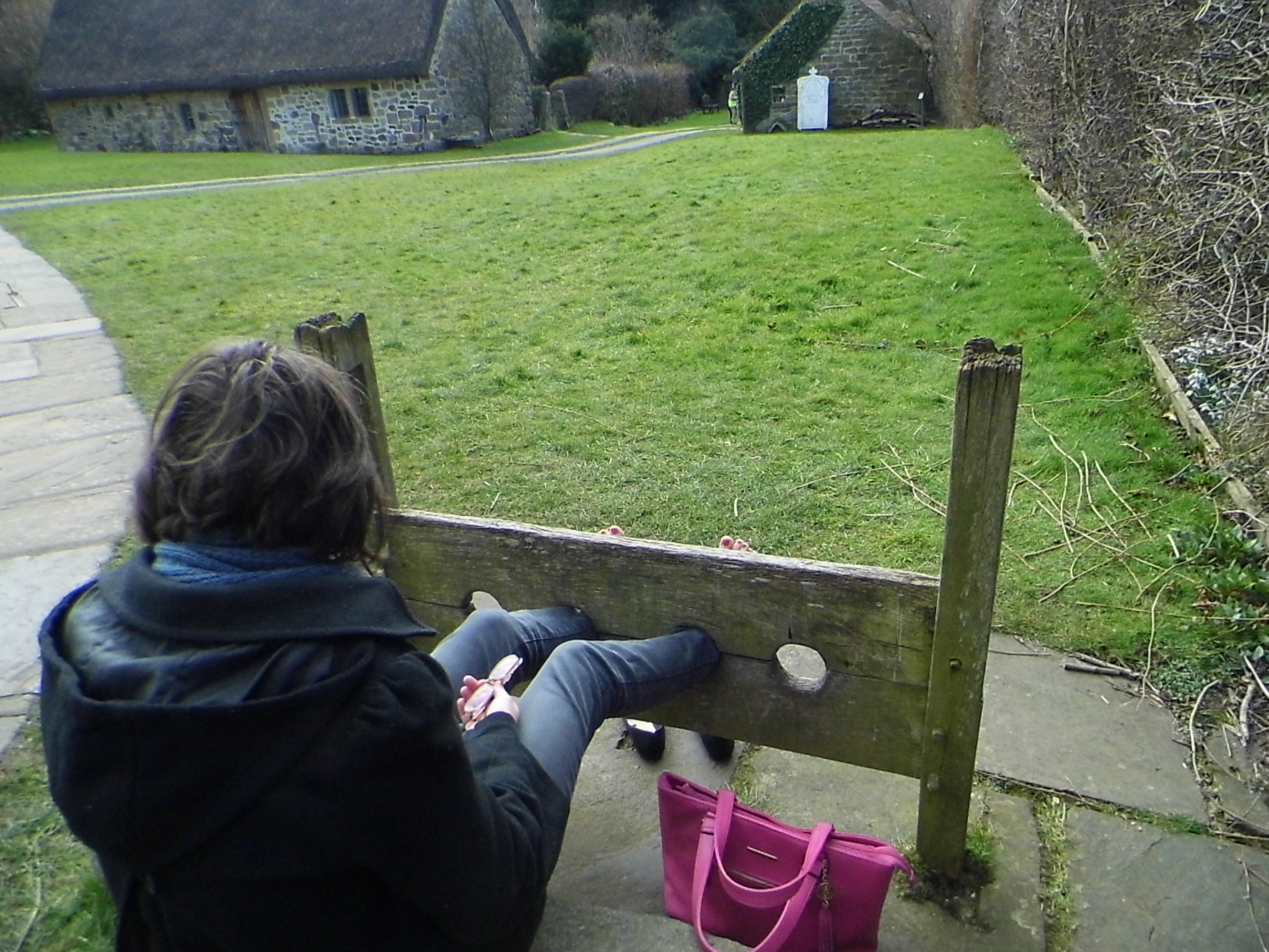 The view I had of the people who walked up. I knew as they got closer they would be able to see my feet more!