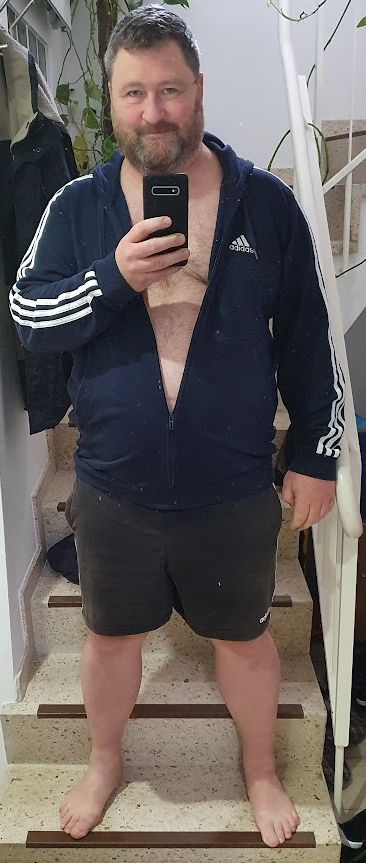 Tom 2022-02_Sporty1.jpg