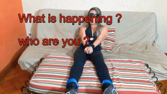 agatha_red_brush_tck_2022.gif