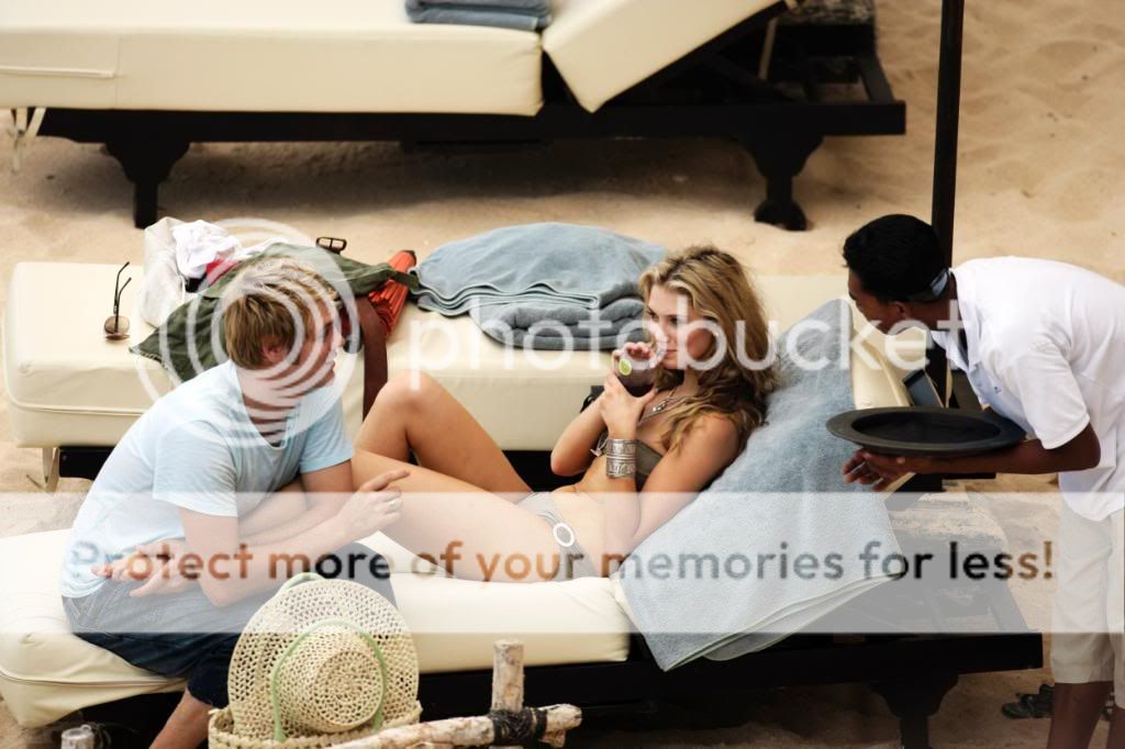 DeltaGoodremCandid-UnknownHITW10.jpg