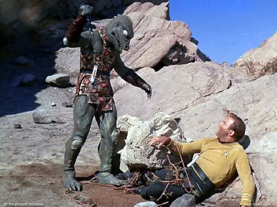 star-trek-2-kirk-gorn.jpg