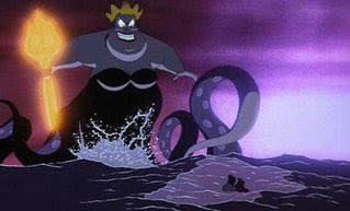 320px-Giant_ursula.jpg