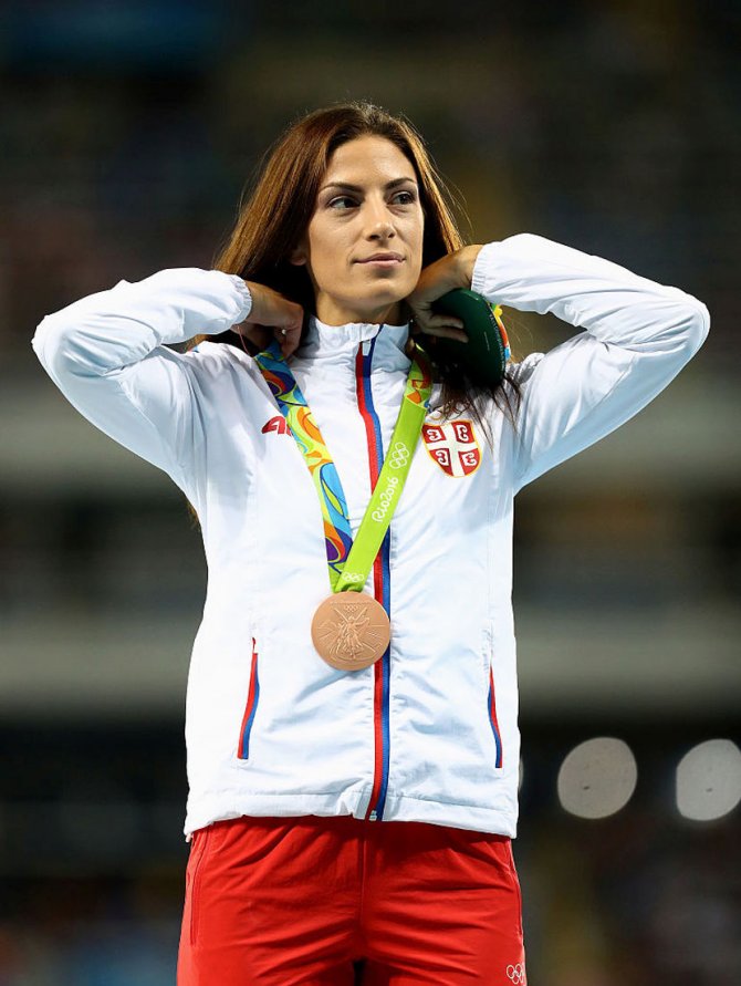 Ivana-670x891.jpg