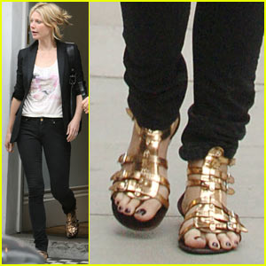 gwyneth-paltrow-gold-gladiators.jpg