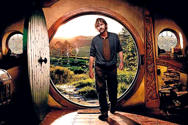 Peter-Jackson-The-Hobbit-Set-Photo-1.jpg