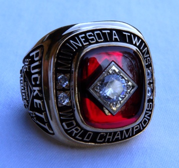1991-World-Series-ring-front-view-1.jpg