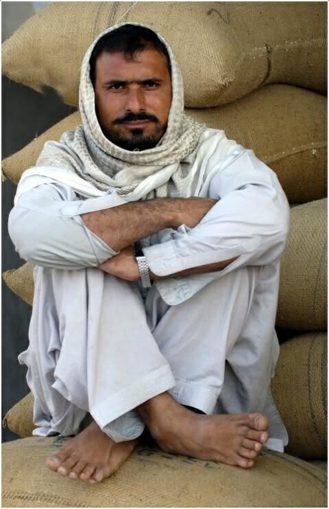 Arabfeet14.jpg