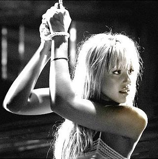 jessica-alba-in-trouble.jpg