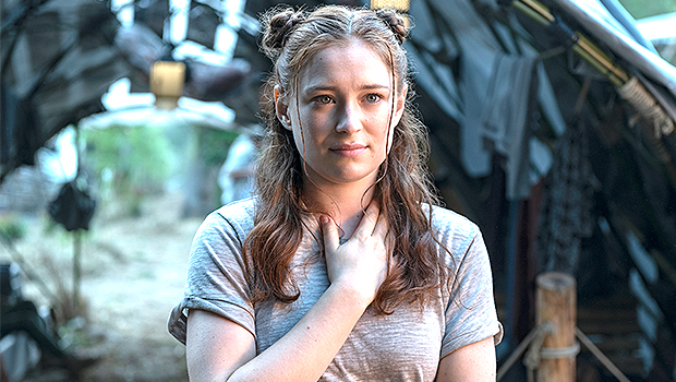 Lost-In-Spaces-Mina-Sundwall-netflix-ftr.jpg